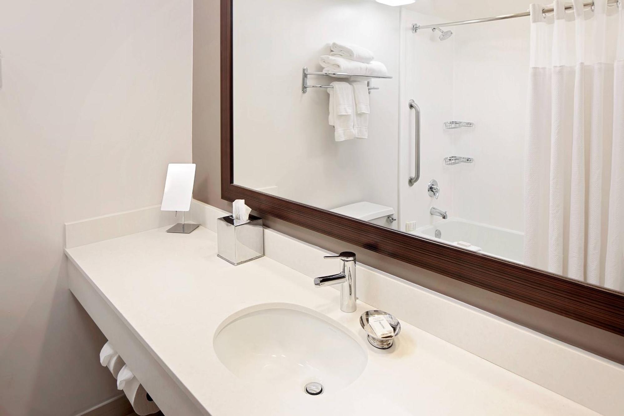 Courtyard By Marriott Fort Lauderdale North/Cypress Creek Exterior foto