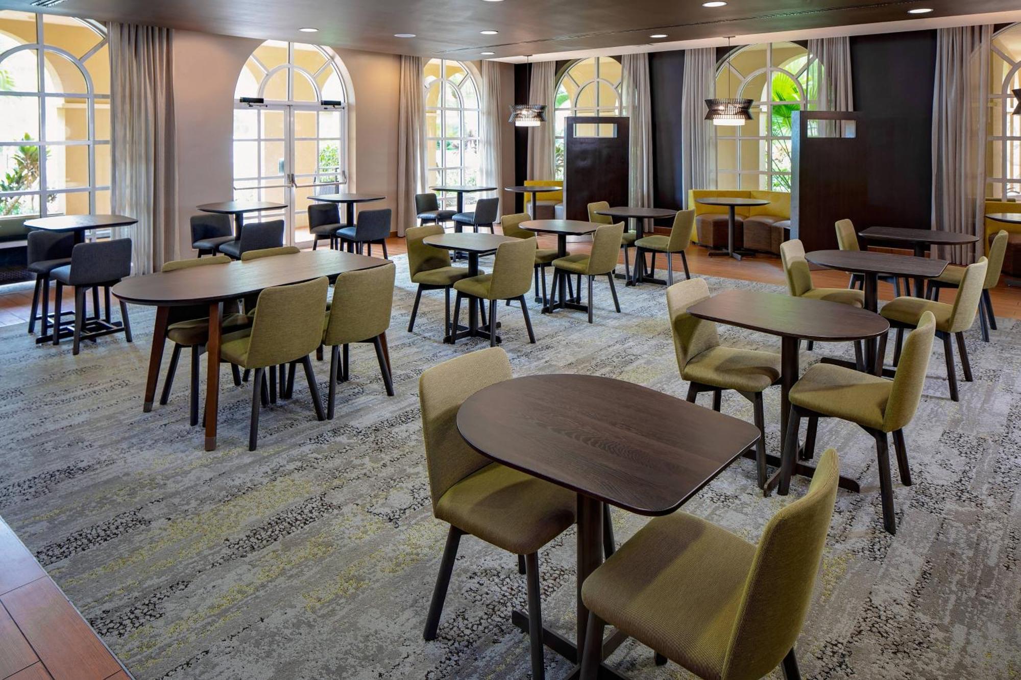 Courtyard By Marriott Fort Lauderdale North/Cypress Creek Exterior foto