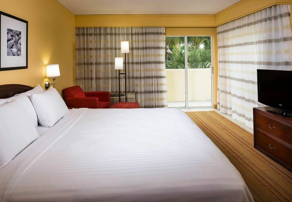 Courtyard By Marriott Fort Lauderdale North/Cypress Creek Exterior foto