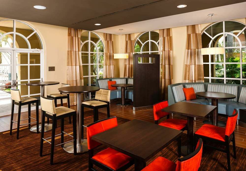 Courtyard By Marriott Fort Lauderdale North/Cypress Creek Exterior foto